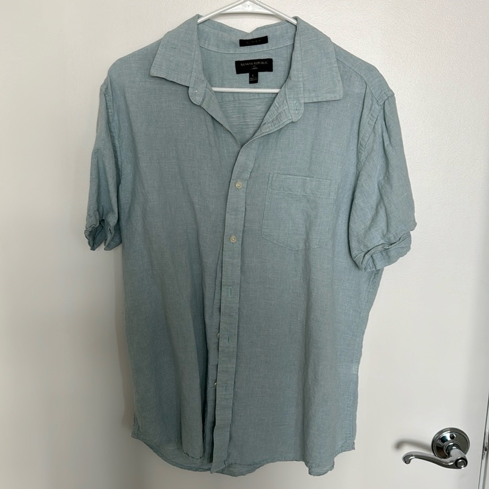 Set of 2 Men’s Banana Republic Linen Shirts Size L